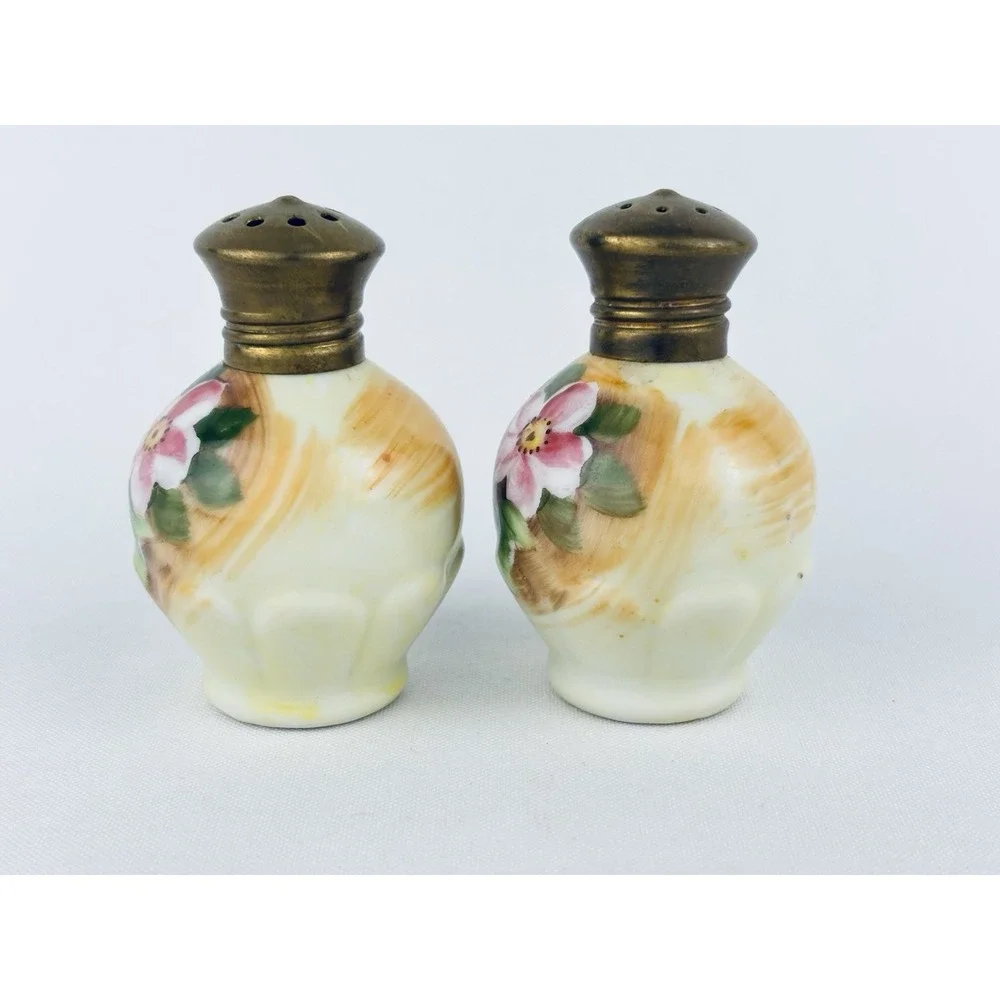 Vintage Enesco Salt Pepper Shakers Set Pair - Hand Painted - Floral - Japan